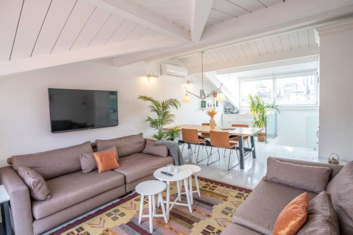 Stylish Duplex in Beyoğlu with Private Terrace