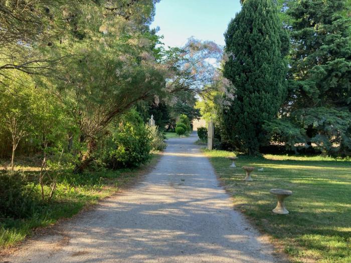 Villa 10 mins a pieds du centre de L Isle sur la Sorgue