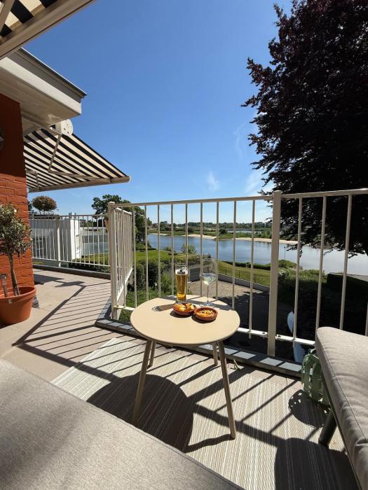 Riverside Apartment Near City and Nature