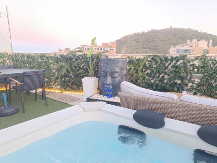 ATICO DELUXE JACUZZI La Cala BENIDORM