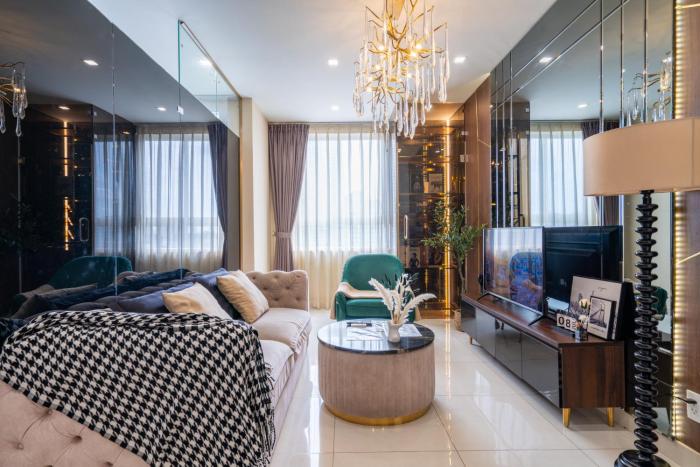 Riverside city center 4 bedroom apartment near Ben Thanh Market free pool