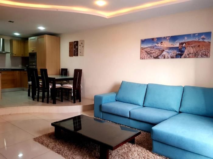 Oceanic - 15 min Walk to Balluta Beach, 3 Bedrooms