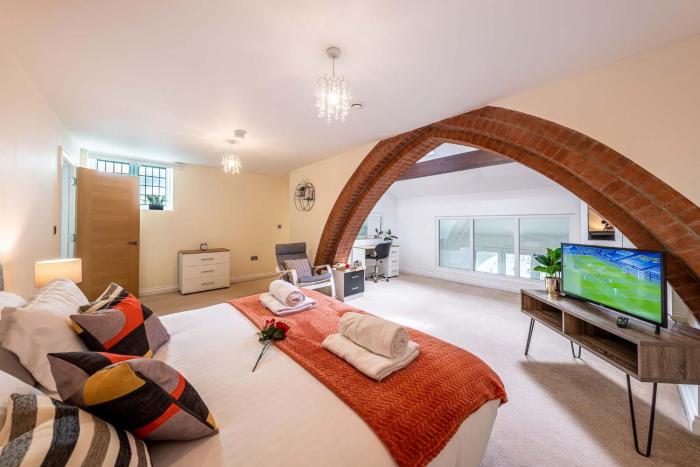 Southsea Landmark Luxury – Walking Distance to the Beach