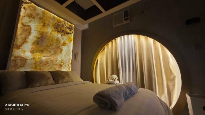 Golden Luxe Staycation Studio