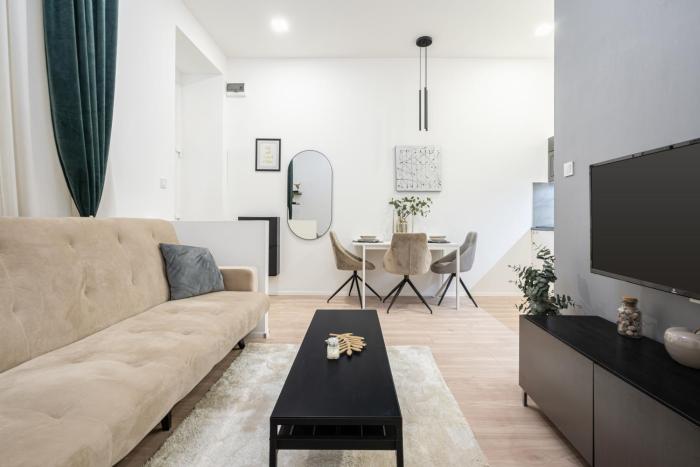 KL31 - Urban Escape - Prime Location - Klauzál Square by BQA