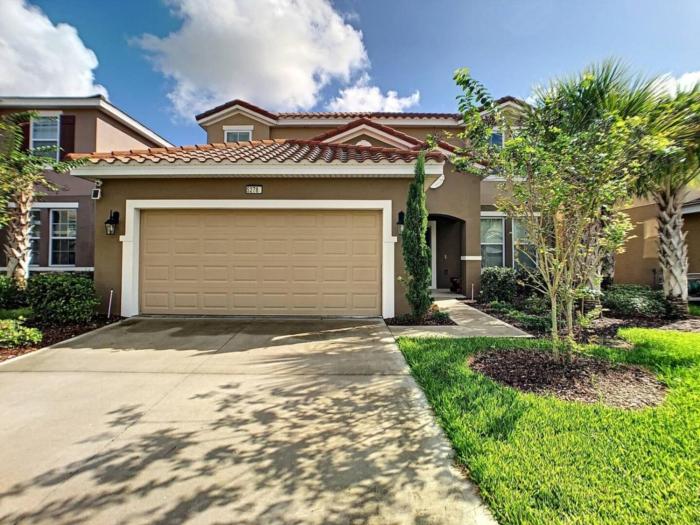 6 Bedrooms 55 Bathrooms Solterra 5278Ww