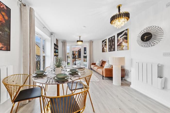 Brand New Luxurious 2bed Apartment by AYMONS HAVEN