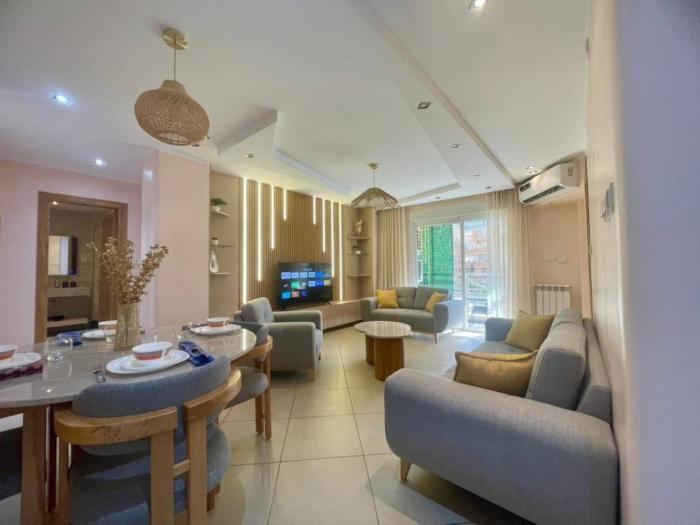 Alger - El Achour - Logement spacieux et moderne avec parking