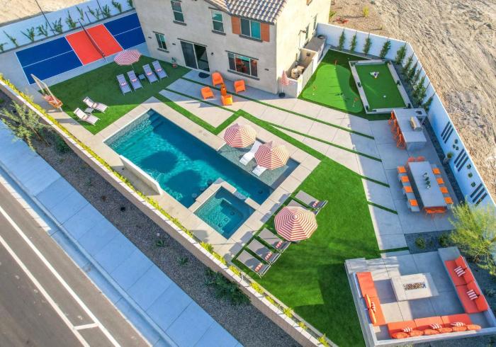 The Element - Pickle Ball, Mini Golf, Game Room