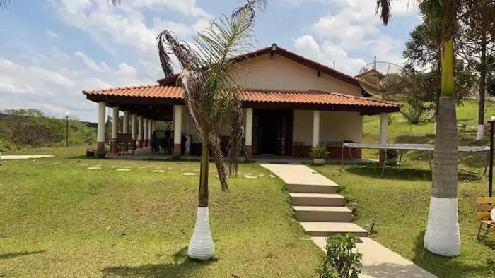 Sitio em Araçoiaba, com Lazer completo!