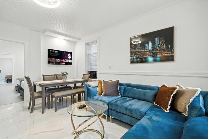 3BR - Parking Privado y WiFi Rápido Cerca MetLife