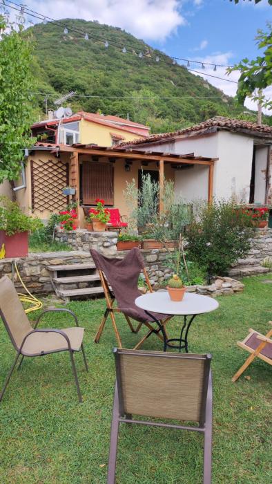 Μονόχωρος με αυλή