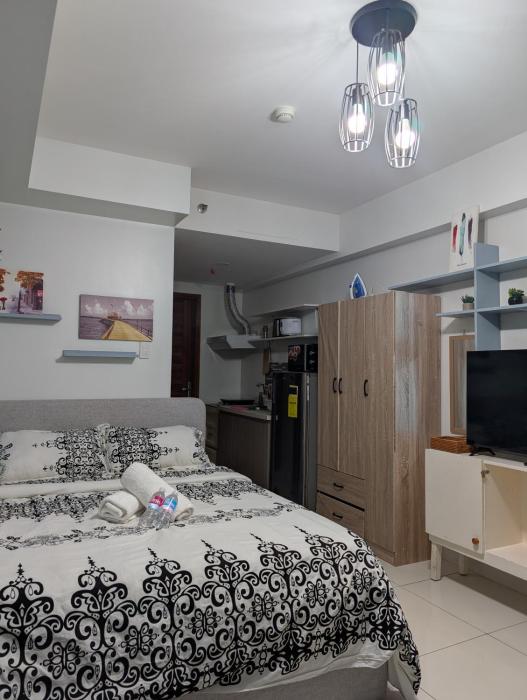 09T2 Chic Corners, Studio w Balcony, Horizons 101