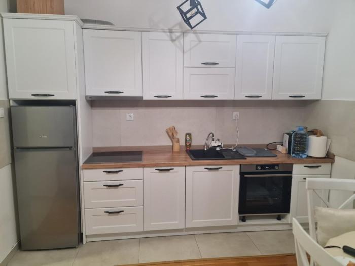 Apartman Zlatni dan - zgrada Idea - Bečići