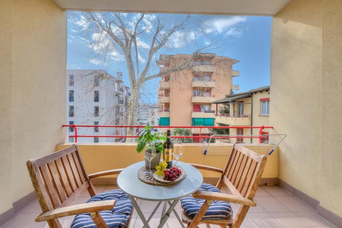 Central Love - Happy Rentals