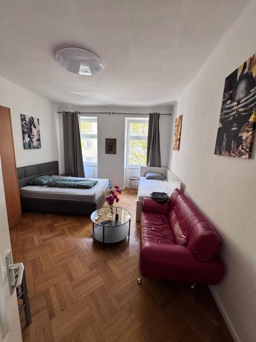 Spacious apartment in Praterstern Area ES