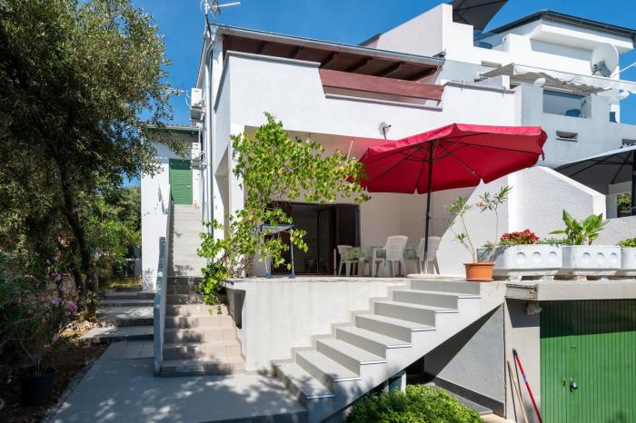 Apartments with parking space Mandre, Pag - 9420