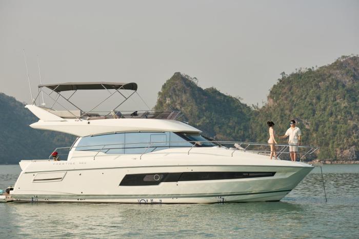 Luxury Yacht Ha Long Bay - Managed by Vietyacht Club