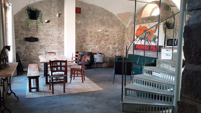 Ab 1 Pers HexenburgbeiDresden mit Faßsauna Ausgebauter Pferdestall, Kamin, Terrasse und Faßsauna, Nähe Sächsische Schweiz Dresden