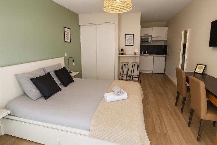 119 Sous le ciel de Provence - Aix