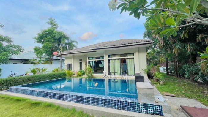 MYSA House Pool Villa Central Phuket