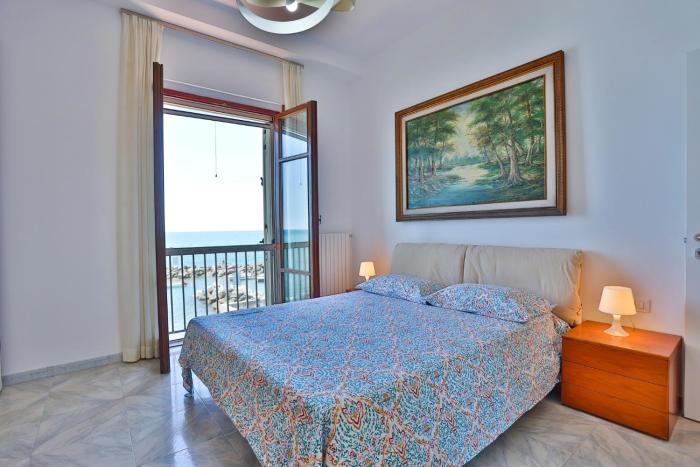 GuestHost - Amalfi Room - Salerno