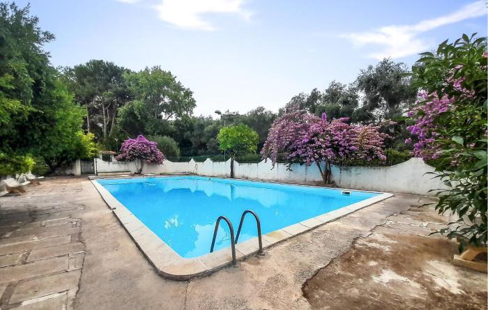 5 Bedroom Stunning Home In Vico Del Gargano