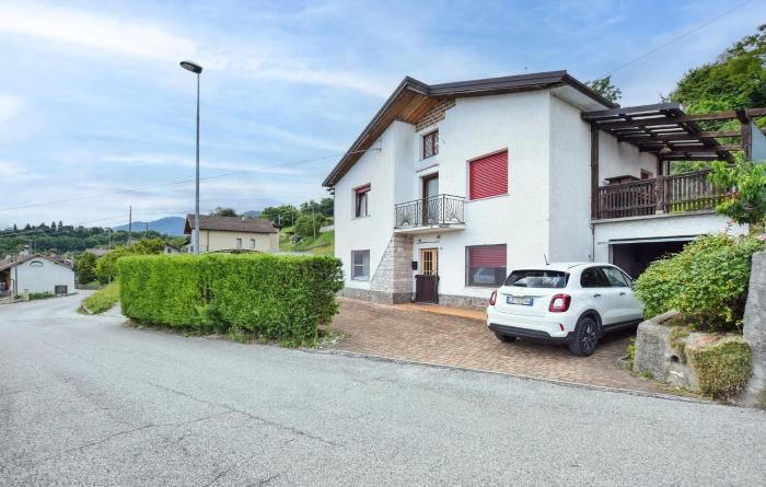 Lovely Apartment In Pedavena With Wifi