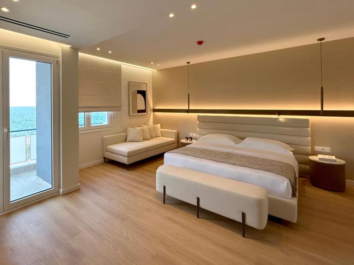 Luxury White Tower Suites