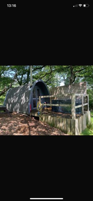 Willow Cabin & Hot Tub