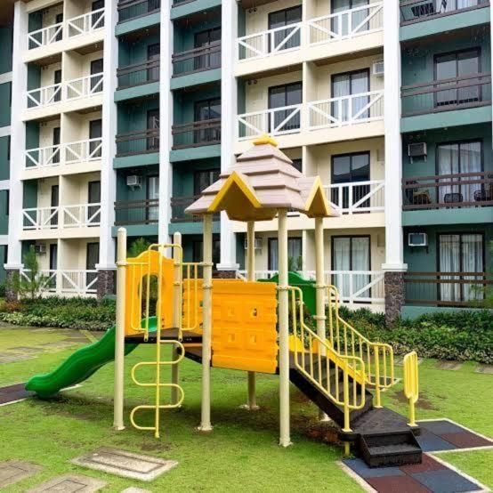 Pine Suites Tagaytay