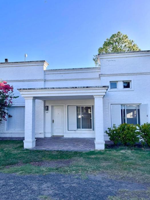 Casa Quinta con Piscina en Country Golf Club Pax 9