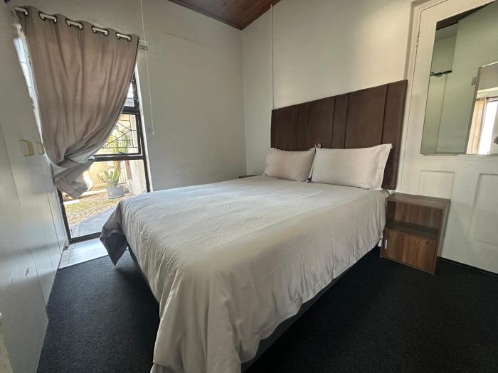 Suite Dreams Spacious Apartment