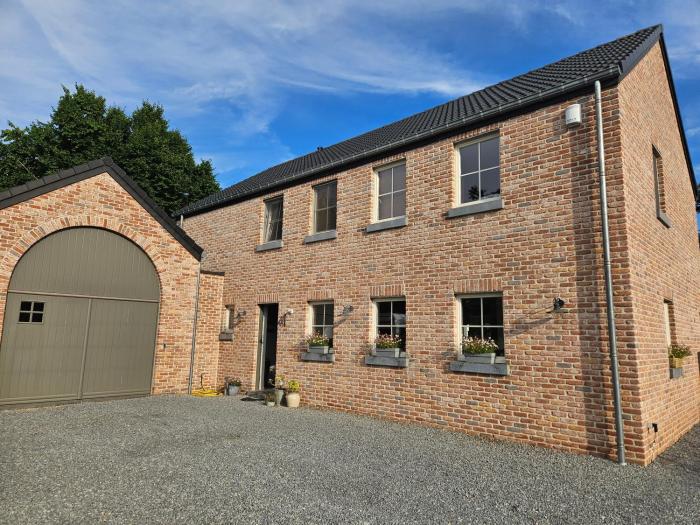 A 8km du circuit F1, Villa avec Jardin et parking à Sart-Lez-Spa