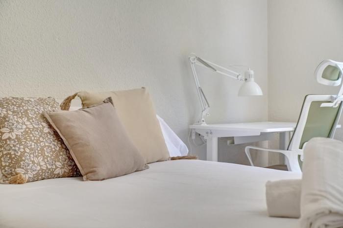 Iturrama acogedor y luminoso by Clabao