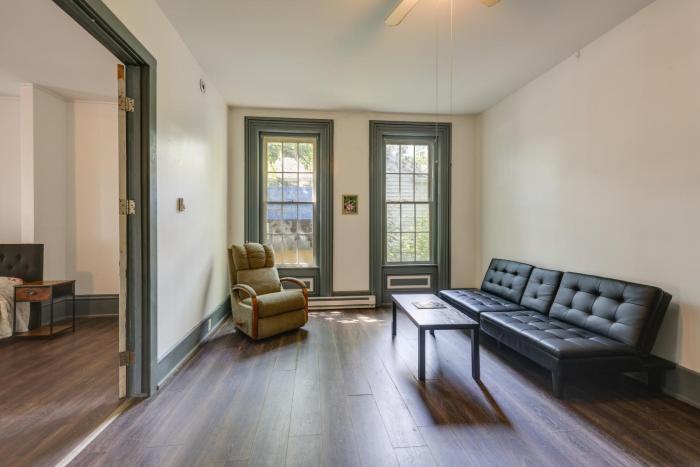 Walk to Town Bath Apt Near Keuka Lake Wine Trail