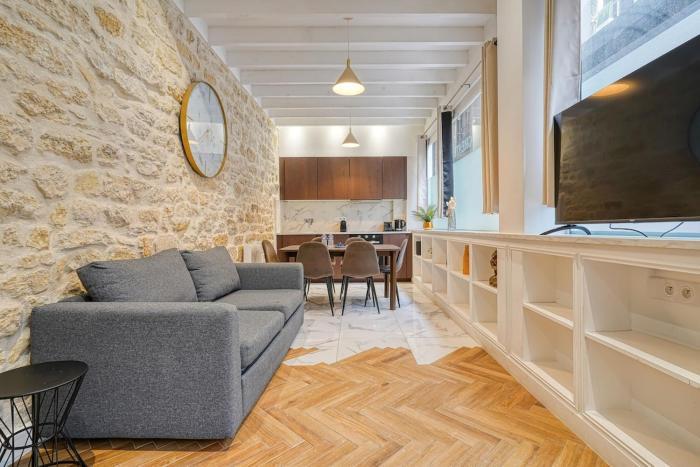 Design Loft for 6 guests in Sentier