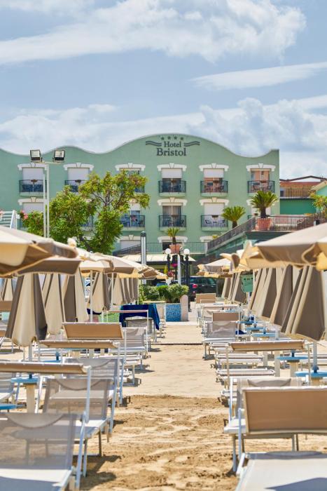 Hotel Bristol