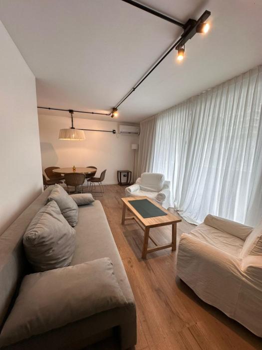 Departamento con balcon Centro La Plata by Lofter