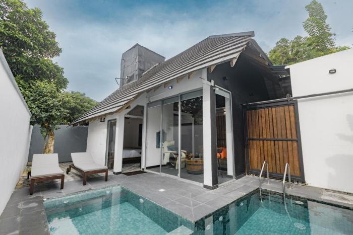 Villa H2O by Dr Nalin -Entire 2BR Villa - Private Pool & Breakfast - 5 min to Secret Beach