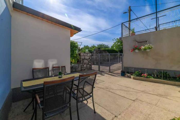 Holiday home in Grizane 43091