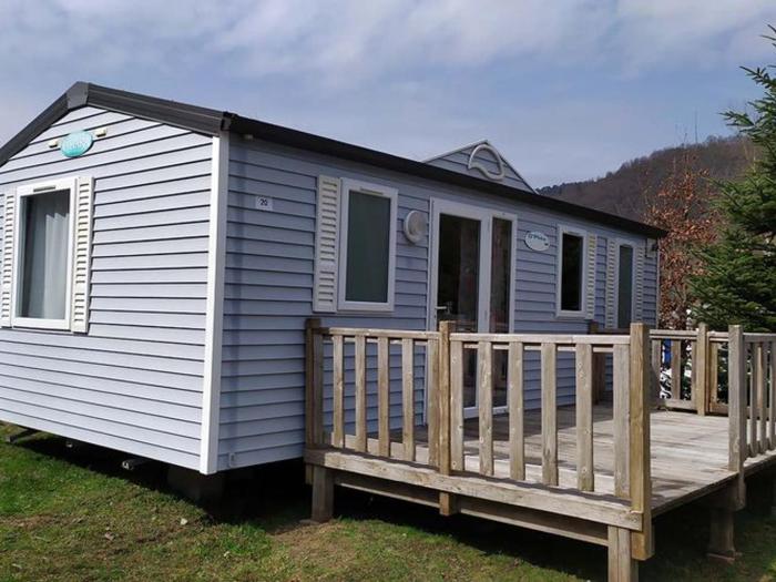 Mobil-home confortable avec terrasse pour 4 personnes à Vorey - API-1-52-291