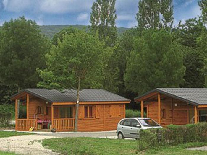 Chalet 35m² avec Terrasse à Lons-le-Saunier - API-1-52-250