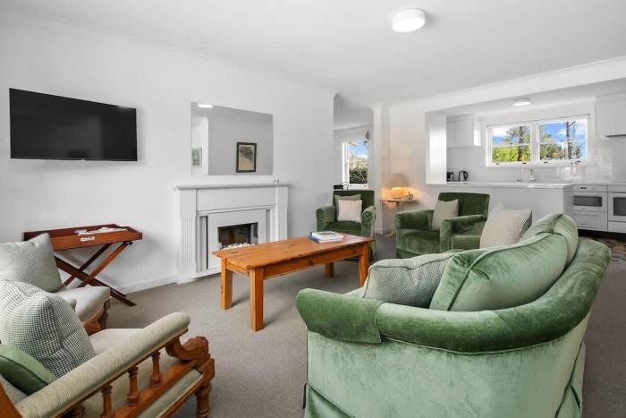 Between City & Hills