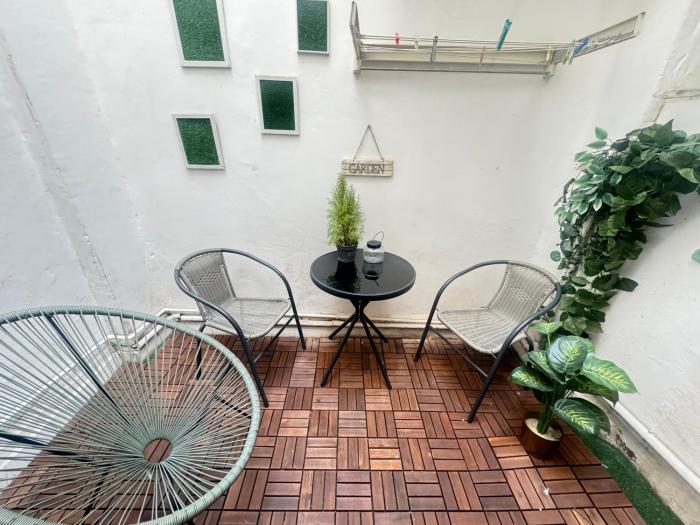 LA TERRAZA DE LAUREL con Aire Acondicionado by Apartamentos Logrono