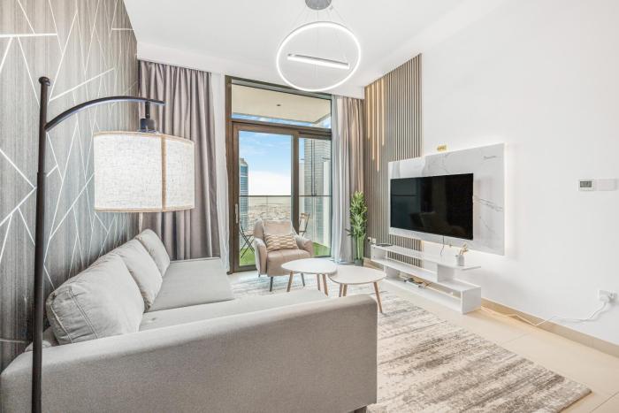 Modern 1BR apartment in Burj Crown