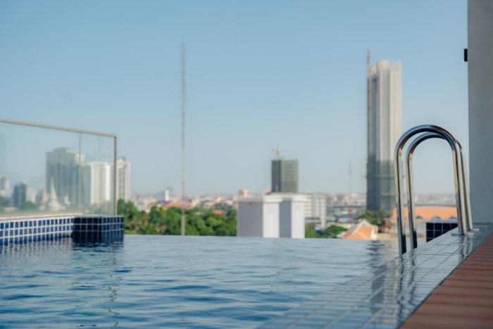 The Scenic Hotel