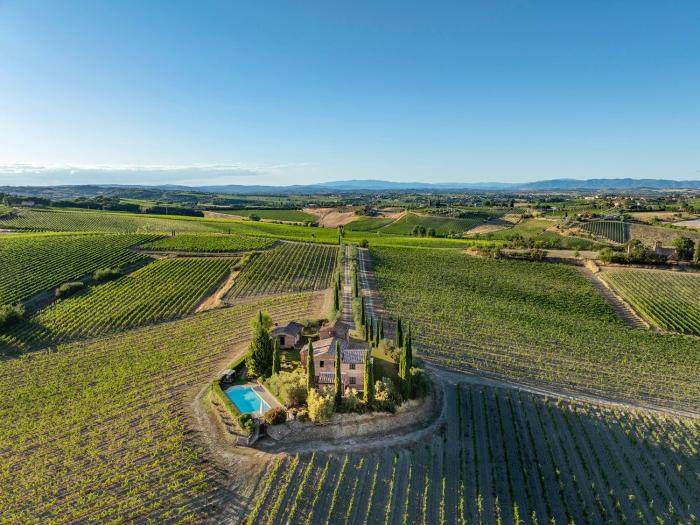 CASALE DEI 12, Emma Villas