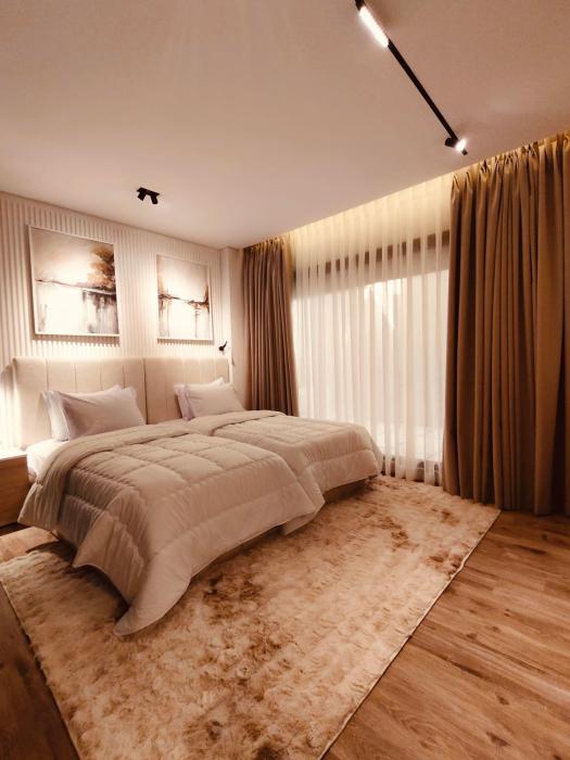 جناح فندقي فاخر مع حديقة خاصة في قلب القاهره الجديده