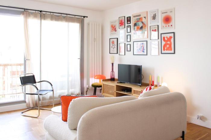 Pretty 2 rooms of 46 m2 in the 11th